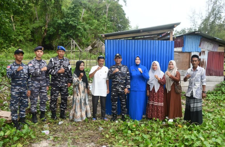 Danlanal Simeulue Resmikan Toilet di Pantai Babang, Wujud Kepedulian TNI&hellip;