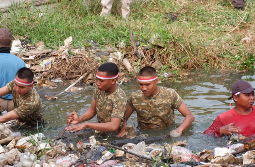 Susur Sungai dan Bersih-Bersih Sungai Kelurahan Harapan Baru, Wujud Nyata&hellip;