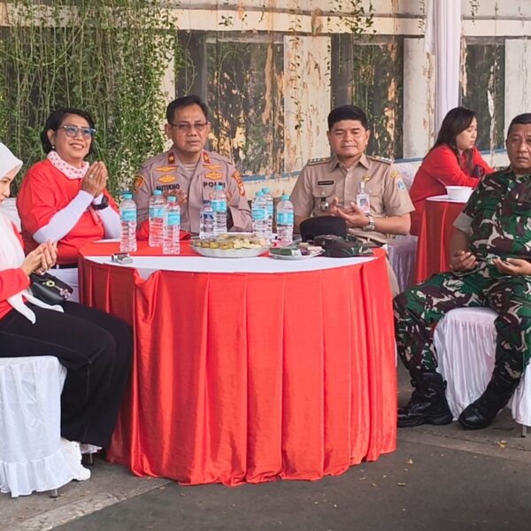 Polsek Duren Sawit Menggelar Jamuan Rakyat HUT Kemerdekaan&hellip;