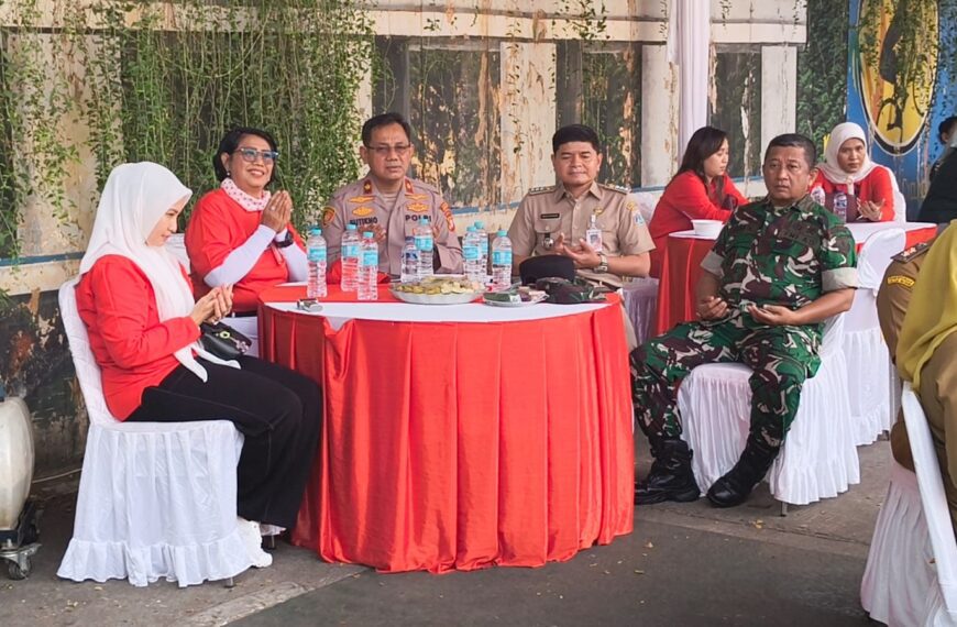 Polsek Duren Sawit Menggelar Jamuan Rakyat HUT Kemerdekaan RI Ke&hellip;