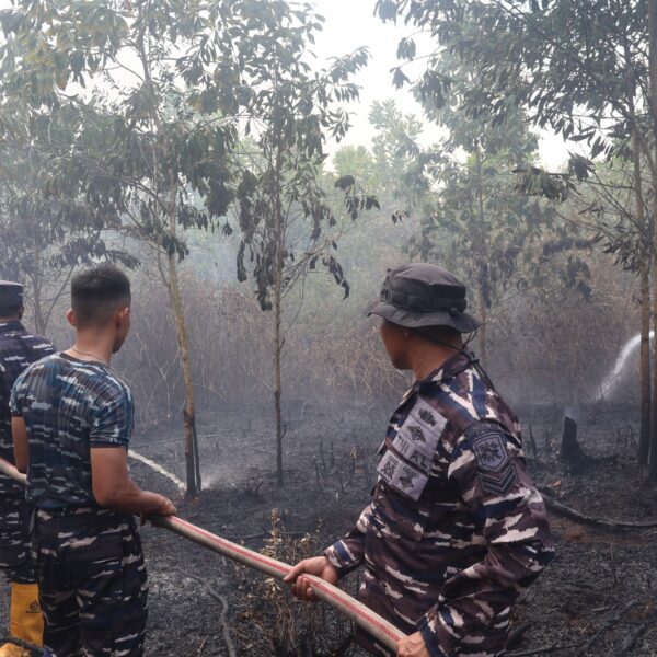 Respons Cepat, Lanal Banjarmasin Bersama Tim Gabungan Lokalisir&hellip;