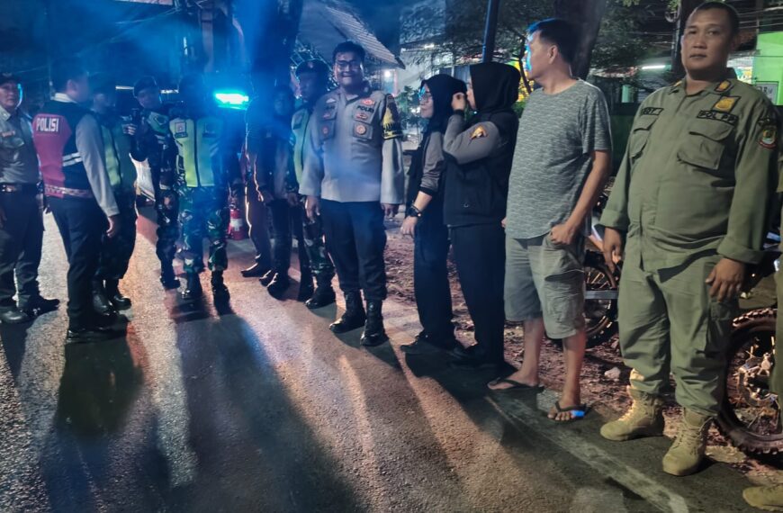 Waspada Gangguan Kamtibmas, Babinsa Koramil 05/Bantar Gebang Tingkatkan Patroli Malam&hellip;