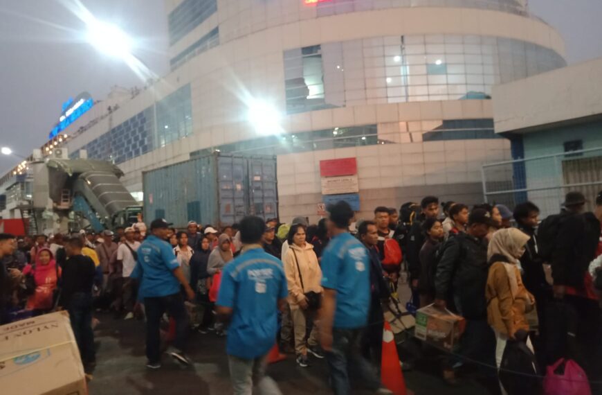 Saat Tiket Pesawat Mahal, Kapal Penumpang Pelni Beri Solusi