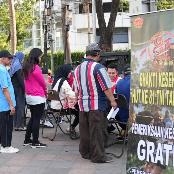 Sambut HUT ke-81 TNI, Bhakti Kesehatan TNI Layani…