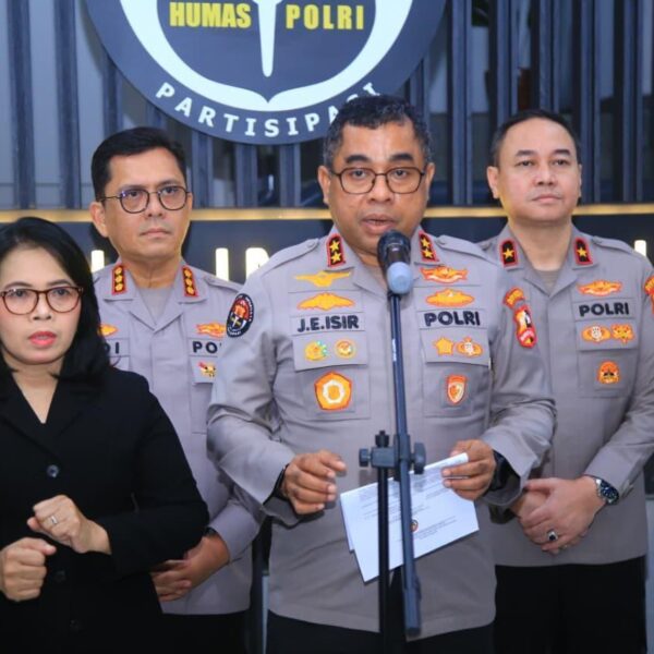 Polri Lakukan Langkah Awal Mitigasi Dampak Abu Vulkanik…