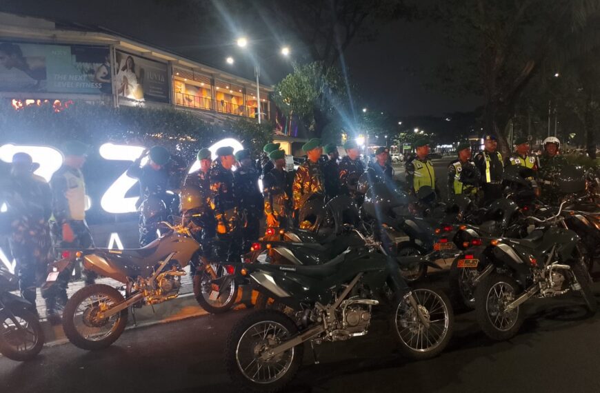 Jaga Keamanan Lingkungan, Koramil 01/Kranji Bersama Aparat Keamanan…