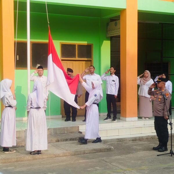 Jaga Pelajar di SMKS Abdi Karya Bekasi, Kapolsek…