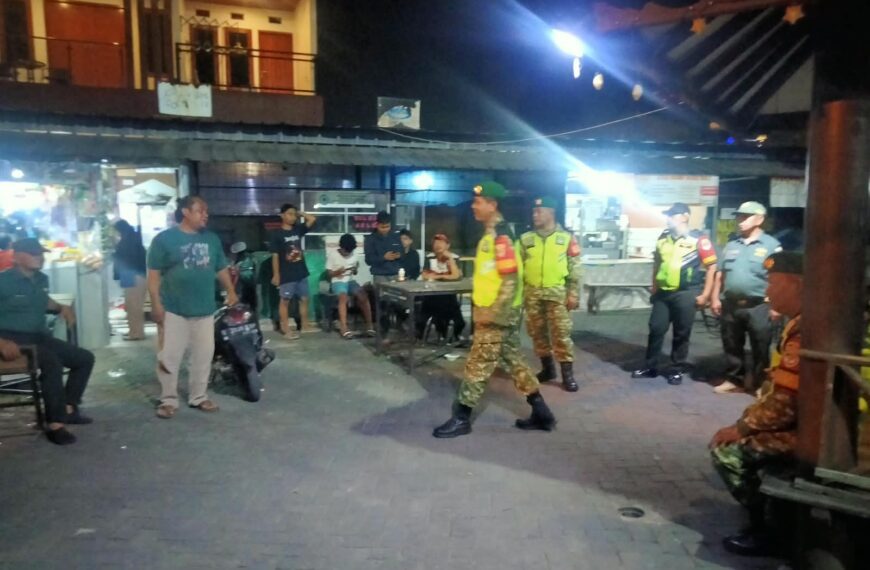 Patroli Malam Koramil 02/Pondok Gede, Cegah Kejahatan dan&hellip;