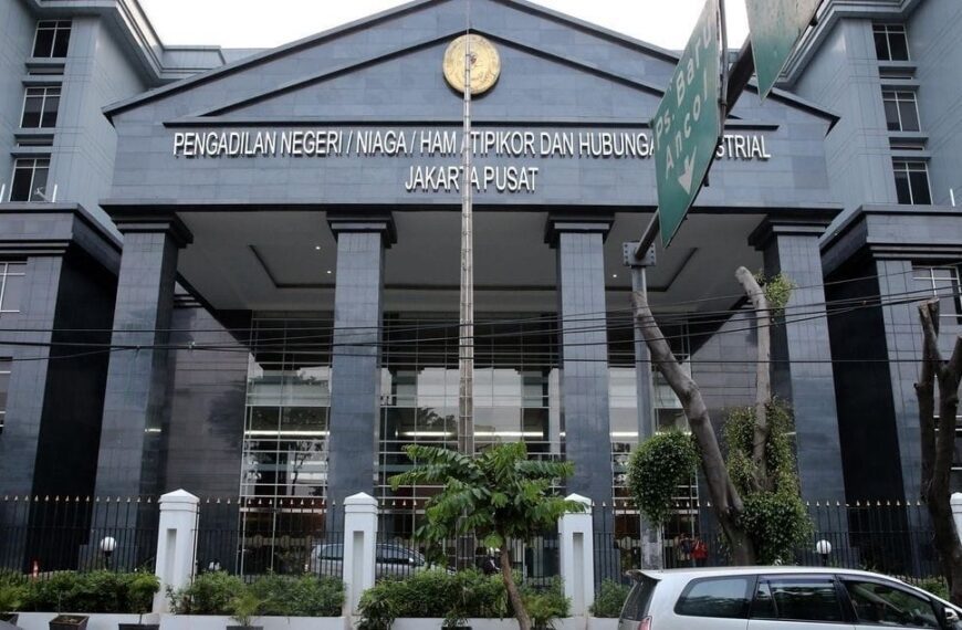 Eks Jampidsus Febrie Adriansyah Duduk di Kursi…