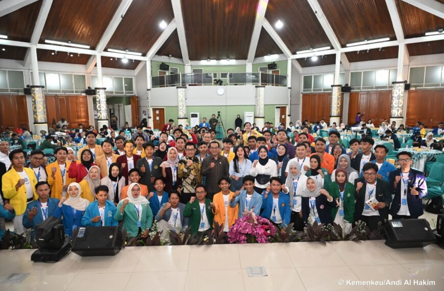 Wamenkeu Nurkholisoh Ajak Mahasiswa Bangun Kepemimpinan yang Berdampak
