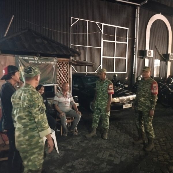 Koramil 03/Teluk Pucung Perkuat Keamanan Lingkungan Melalui Patroli&hellip;