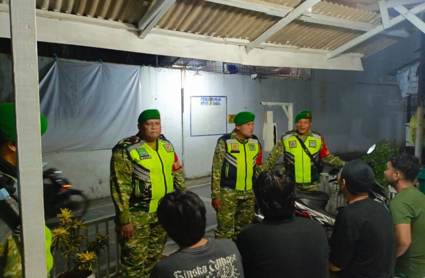Patroli Berkeliling Jalan Kaki Bersama Linmas, Koramil…
