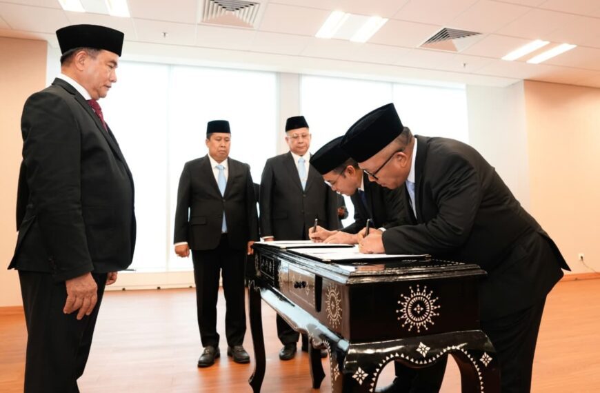 Menko Yusril Lantik Deputi HAM dan Staf Ahli, Perkuat Profesionalisme&hellip;