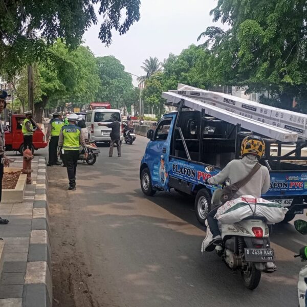 Polisi Bersama Masyarakat, Polsek Bekasi Barat Gelar Operasi…