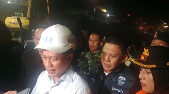 “Bom Waktu Sampah Bantargebang Meledak” Menteri Turun Malam…