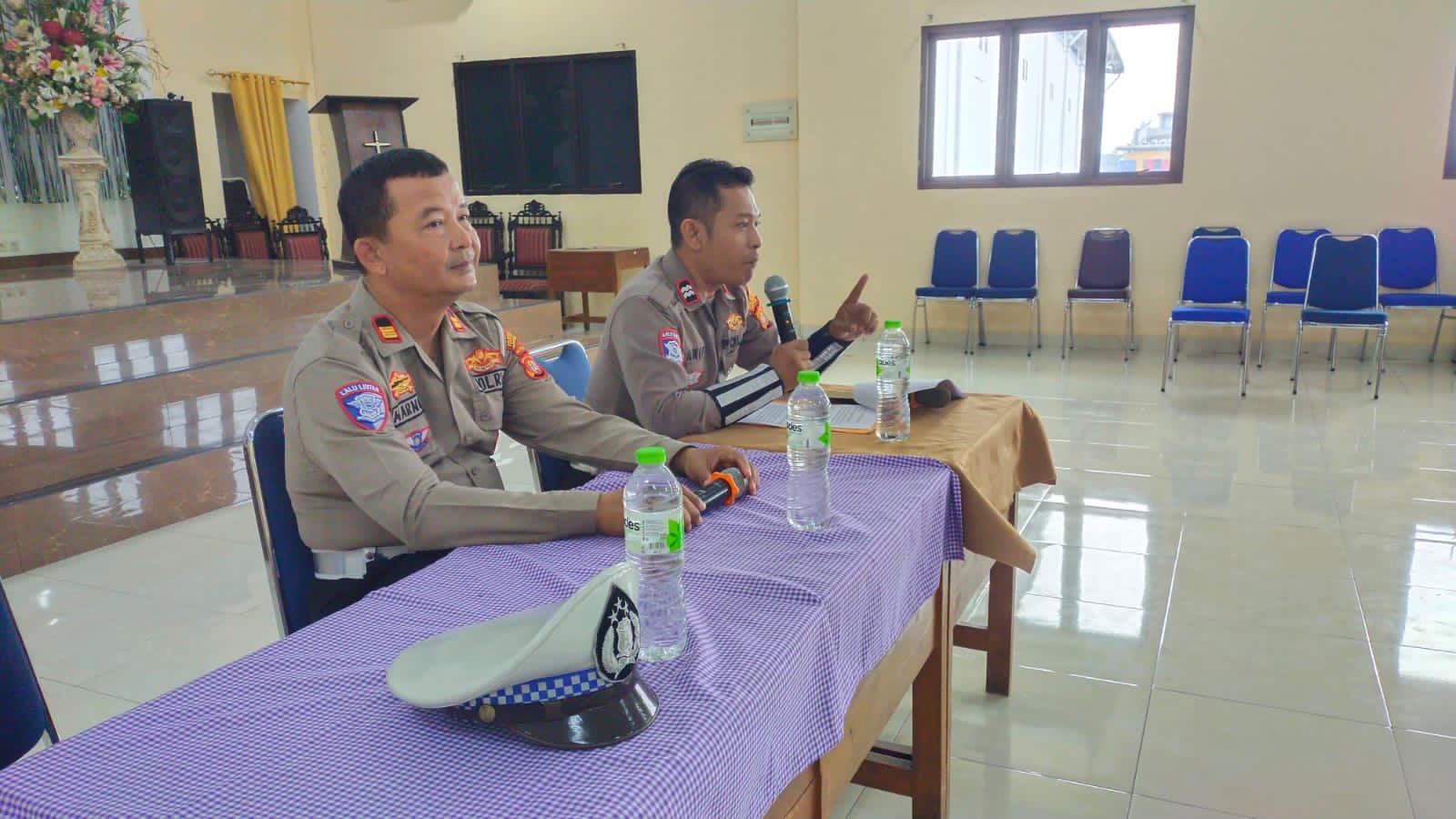 Police Goes To School Polsek Bekasi Barat Sambangi SMP-SMA Advent Jakasampurna