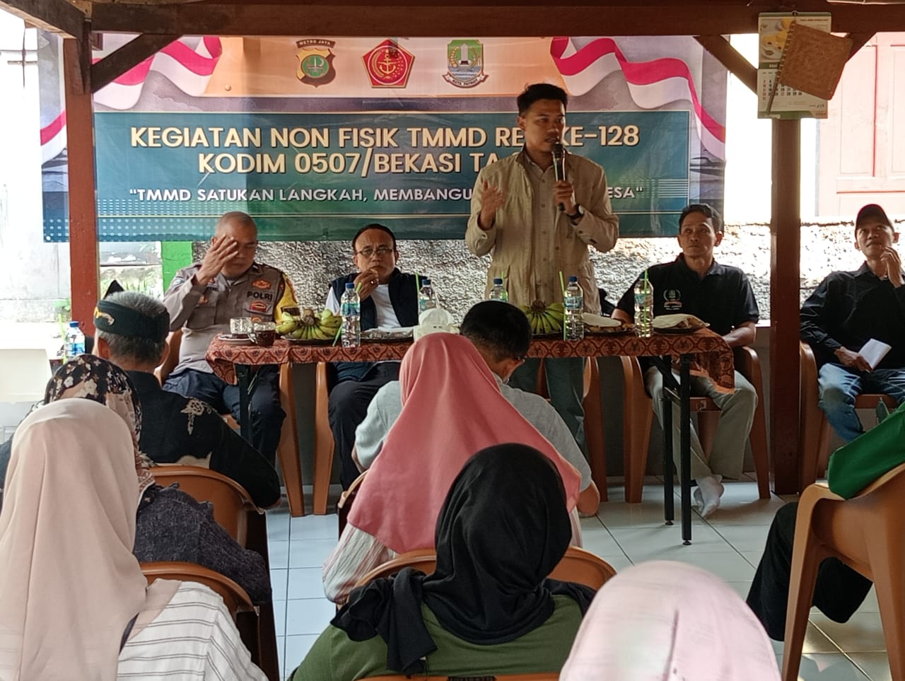 TMMD Ke-128 Kodim 0507/Bekasi Hadirkan Penyuluhan Kamtibmas dan Peternakan, Warga Jatirangga Antusias Mengikuti