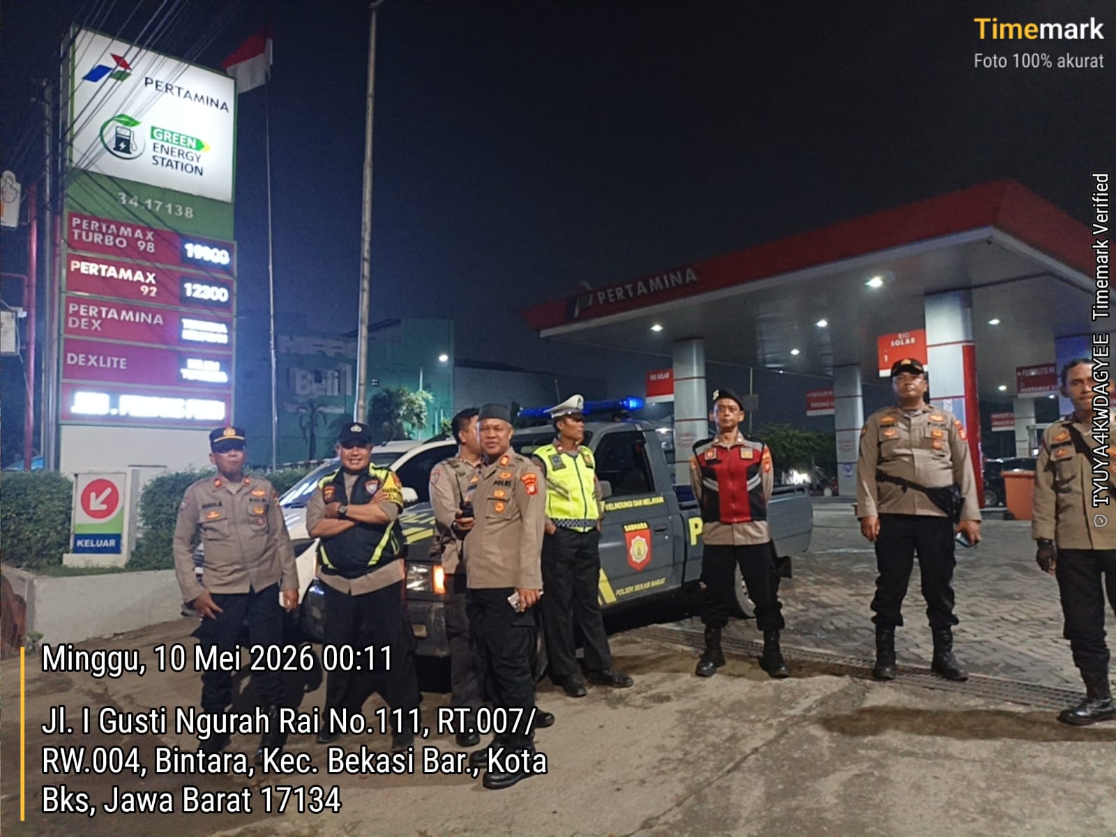 Kapolsek Bekasi Barat Pimpin Patroli Humanis Cegah Tawuran   ‎