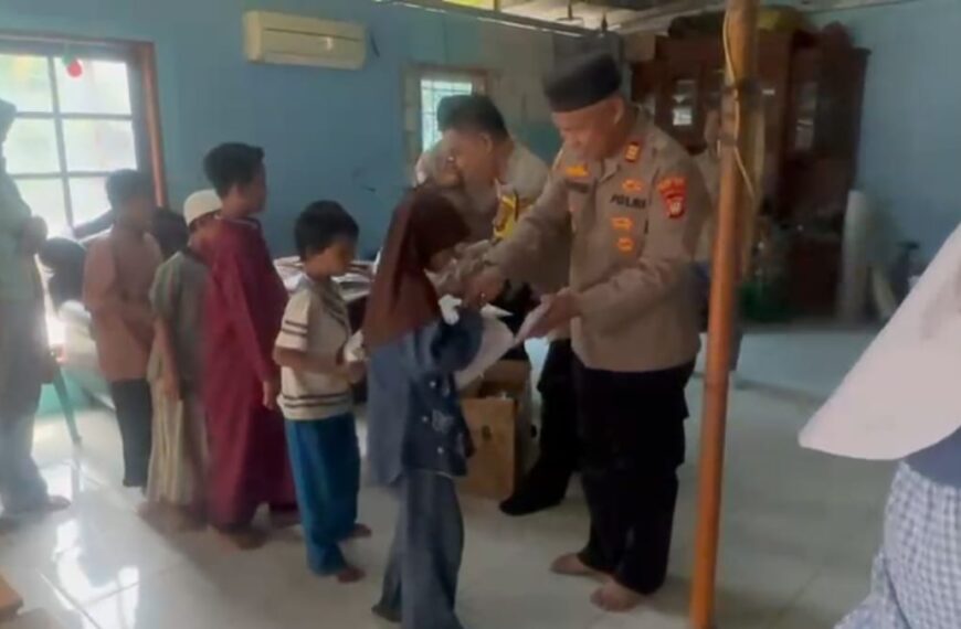 Kapolsek Bekasi Barat Santuni Anak Yatim di&hellip;