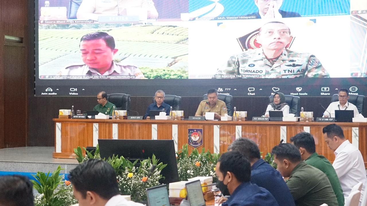 Sekjen Kemendagri Dorong Pemda Pastikan Usulan Penerima Bantuan Rehabilitasi Rumah Tepat Sasaran