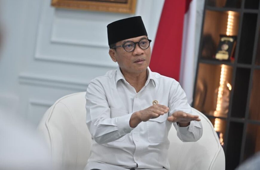 Mendes Yandri Minta Masyarakat Waspadai Konten Medsos yang…